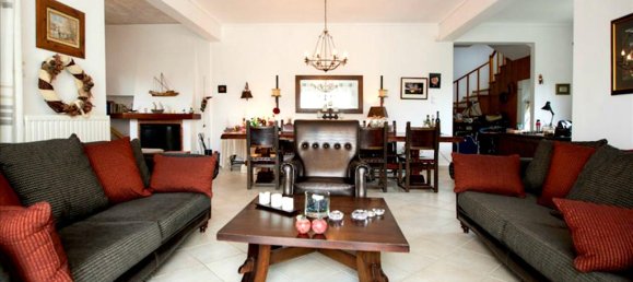 3 bedrooms Villa in Saronida, Greece No. 6631 4