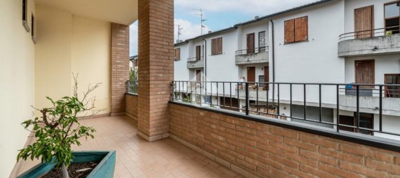 4 bedrooms Villa in Quattro Castella, Italy No. 346168 9