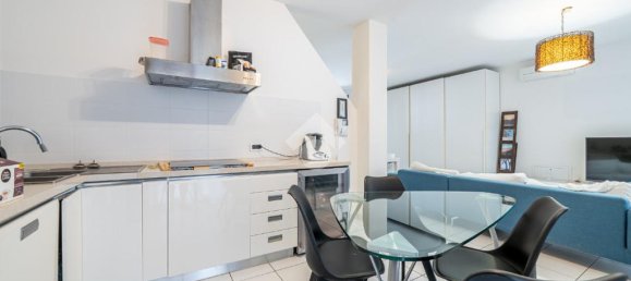 4 bedrooms Villa in Quattro Castella, Italy No. 346168 7