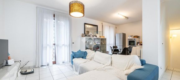 4 bedrooms Villa in Quattro Castella, Italy No. 346168 2