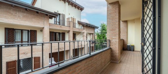 4 bedrooms Villa in Quattro Castella, Italy No. 346168 11