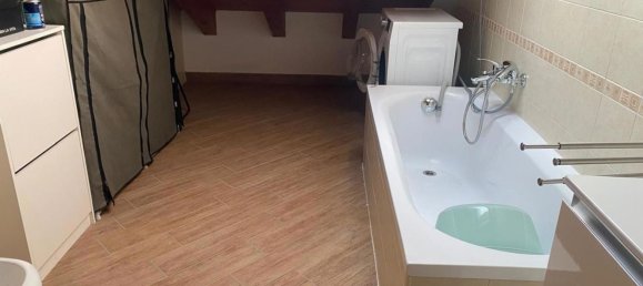 2 Schlafzimmer Wohnung in Lodi, Italy, Nr. 378487 11