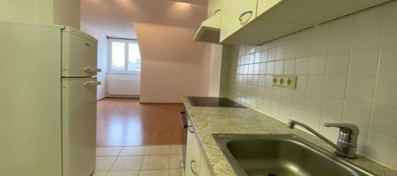 2 rooms Apartment in Penzing, Austria No. 201290 7