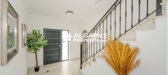 5 Schlafzimmer Villa in Loule, Portugal, Nr. 352656 11