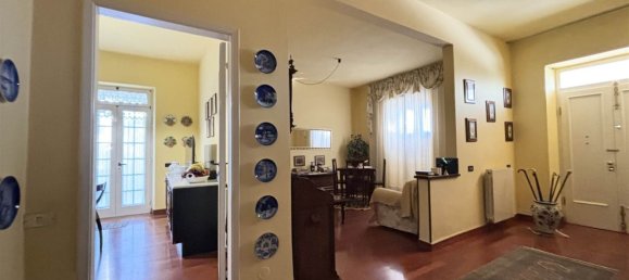 Дом с 10 комнатами в Кастельнуово Магра, Италия № 68559 8