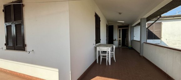 Дом с 10 комнатами в Кастельнуово Магра, Италия № 68559 26