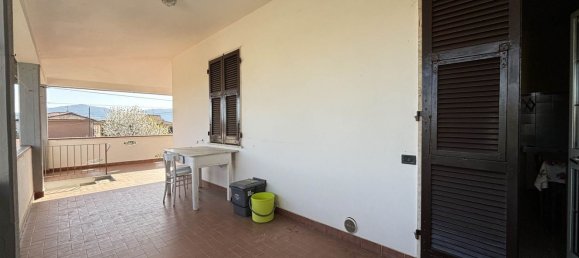 Дом с 10 комнатами в Кастельнуово Магра, Италия № 68559 25