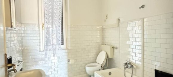 Дом с 10 комнатами в Кастельнуово Магра, Италия № 68559 24