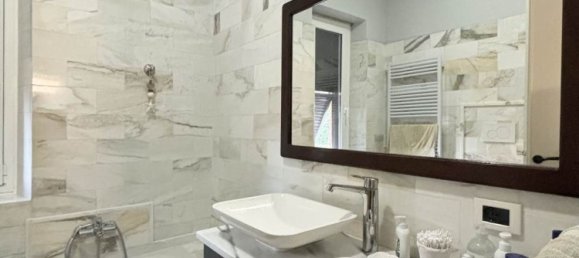 Дом с 10 комнатами в Кастельнуово Магра, Италия № 68559 14