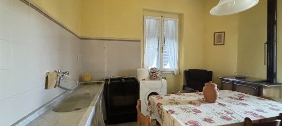 Дом с 10 комнатами в Кастельнуово Магра, Италия № 68559 18