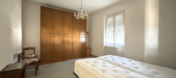 Дом с 10 комнатами в Кастельнуово Магра, Италия № 68559 23