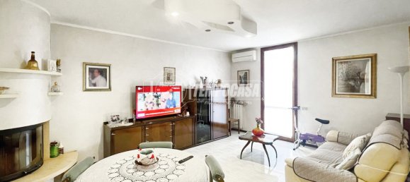 4-salle Maison à Paullo, Italy No. 77590 34