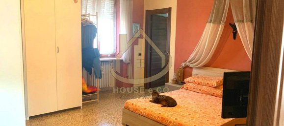 Villa de 4 dormitorios en Cilavegna, Italy No. 165912 5