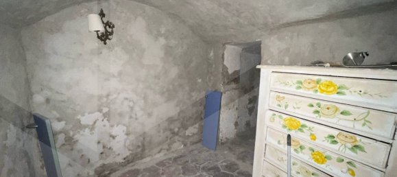 1غرفة مستودع في Naples, Italy رقم 23035 8