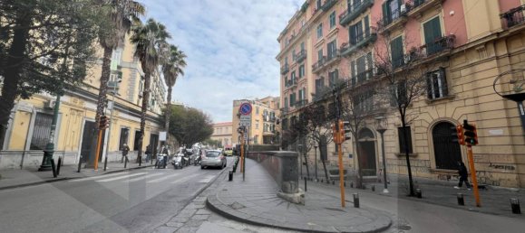 1غرفة مستودع في Naples, Italy رقم 23035 2