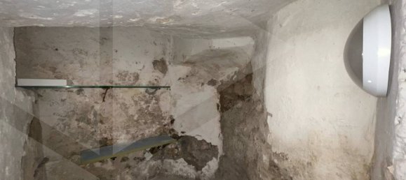 1غرفة مستودع في Naples, Italy رقم 23035 19