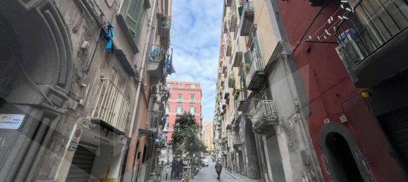 1غرفة مستودع في Naples, Italy رقم 23035 16