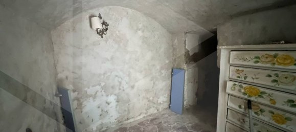 1غرفة مستودع في Naples, Italy رقم 23035 10