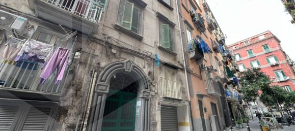 1غرفة مستودع في Naples, Italy رقم 23035 12