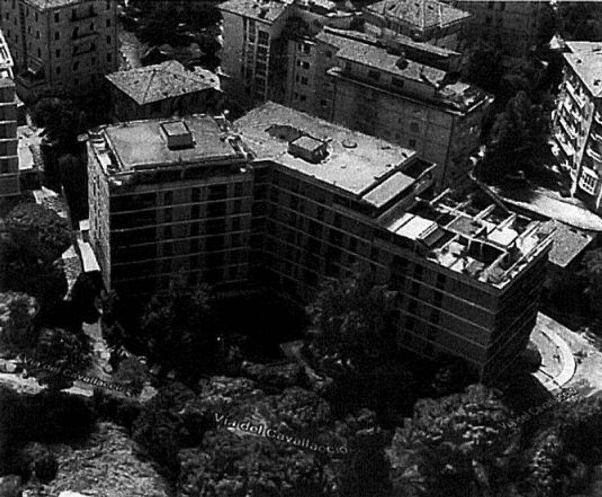 365m² Office in Perugia, Italy No. 274785