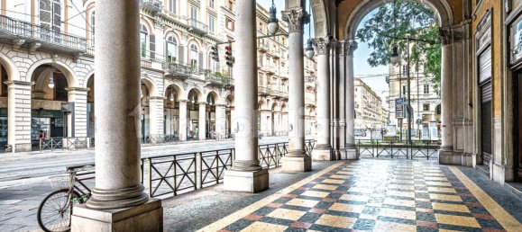 5 bedrooms Apartment in Turin, Italy No. 336304 2