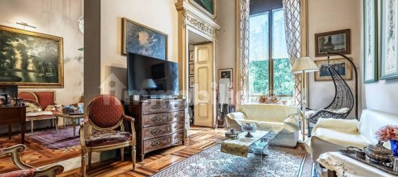 5 bedrooms Apartment in Turin, Italy No. 336304 13