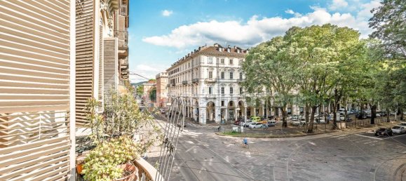 5 bedrooms Apartment in Turin, Italy No. 336304 16