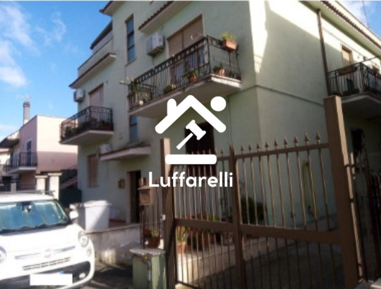 5-salle Appartement à Guidonia Montecelio, Italy No. 25911