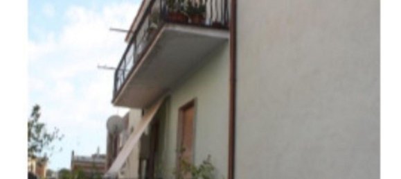 5-salle Appartement à Guidonia Montecelio, Italy No. 25911 3