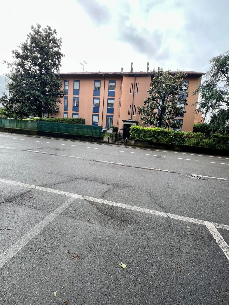 Apartamento T3 em Rodano, Italy N.º 358033