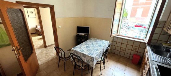 Дом с 7 комнатами в Порто Сан Джорджо, Италия № 14945 8