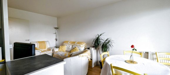 1 bedroom Apartment in Chartres, France No. 46540 2