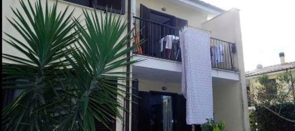 6 rooms House in Mazzano Romano, Italy No. 29999 4