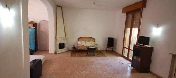 4 bedrooms Villa in Ferrara, Italy No. 273963 15