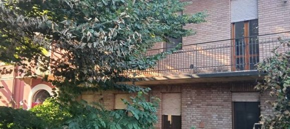 4 bedrooms Villa in Ferrara, Italy No. 273963 4