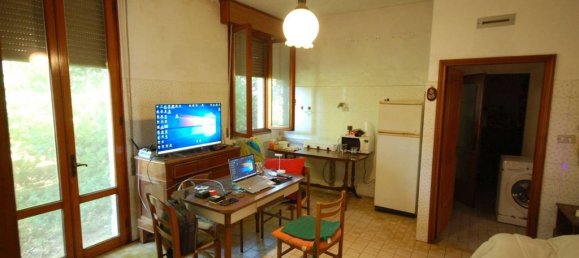 4 bedrooms Villa in Ferrara, Italy No. 273963 17