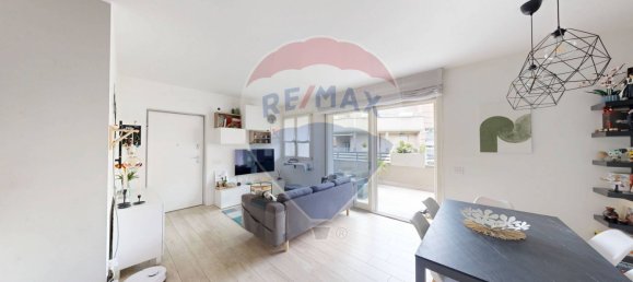 Apartamento de 1 dormitorio en Bollate, Italy No. 282274 3