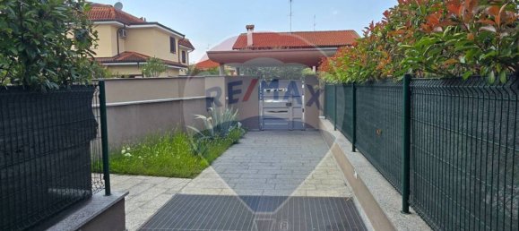 Apartamento de 1 dormitorio en Bollate, Italy No. 282274 33