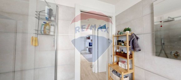 Apartamento de 1 dormitorio en Bollate, Italy No. 282274 11