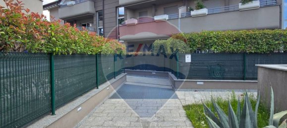 Apartamento de 1 dormitorio en Bollate, Italy No. 282274 34