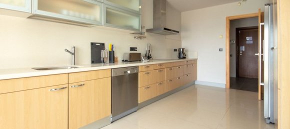 4 bedrooms House in Chullera, Spain No. 63293 10