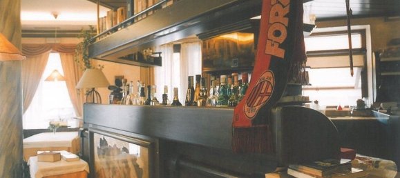 Gewerbliche Immobilie in Seren del Grappa, Italy 204m², Nr. 137245 2