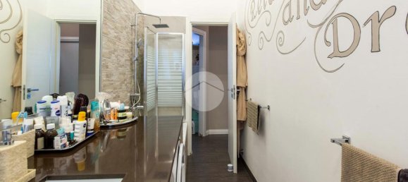 2 bedrooms Apartment in Milan, Italy No. 329579 7