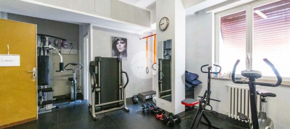 2 bedrooms Apartment in Milan, Italy No. 329579 18