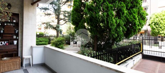 2 bedrooms Apartment in Milan, Italy No. 329579 37