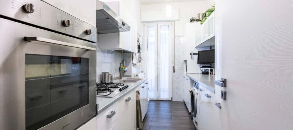 2 bedrooms Apartment in Milan, Italy No. 329579 40