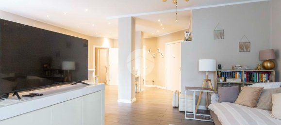 2 bedrooms Apartment in Milan, Italy No. 329579 30