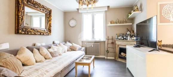 2 bedrooms Apartment in Milan, Italy No. 329579 26