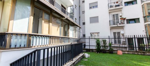 2 bedrooms Apartment in Milan, Italy No. 329579 15