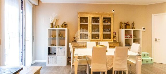 2 bedrooms Apartment in Milan, Italy No. 329579 36